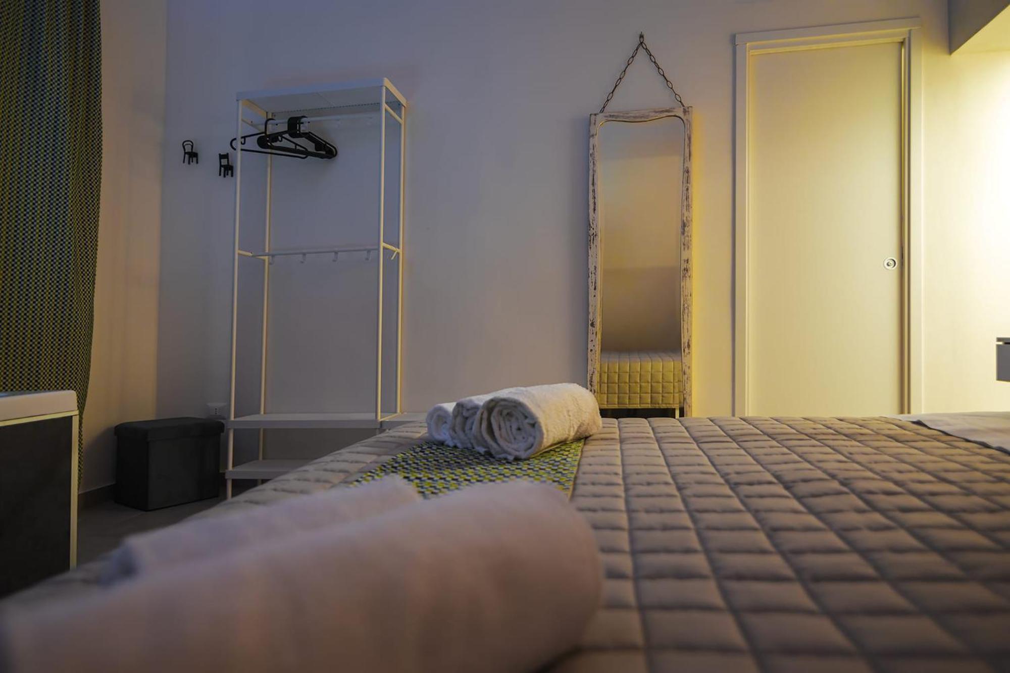 Essenza Suite Siracusa Con Jacuzzi Privata Syracuse Esterno foto